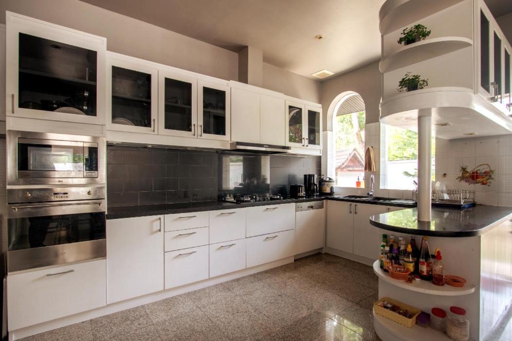 Chalong Palm Residence Екстер'єр фото