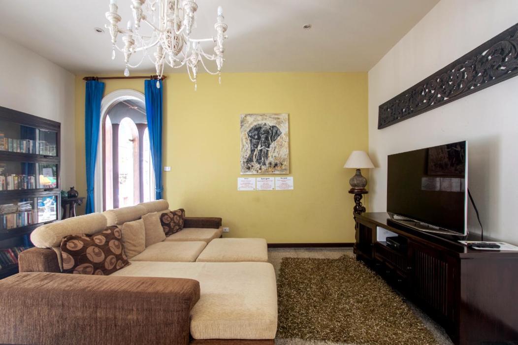 Chalong Palm Residence Екстер'єр фото
